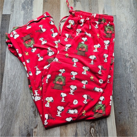 Bought these great pajamas but they are for Men not women. - Picture 2 of 5